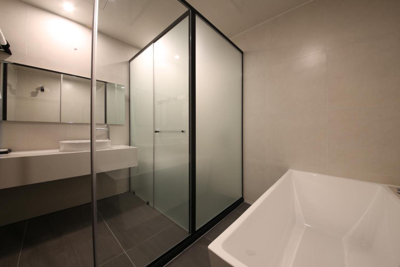 Zam101 Hotel Gimhae Экстерьер фото