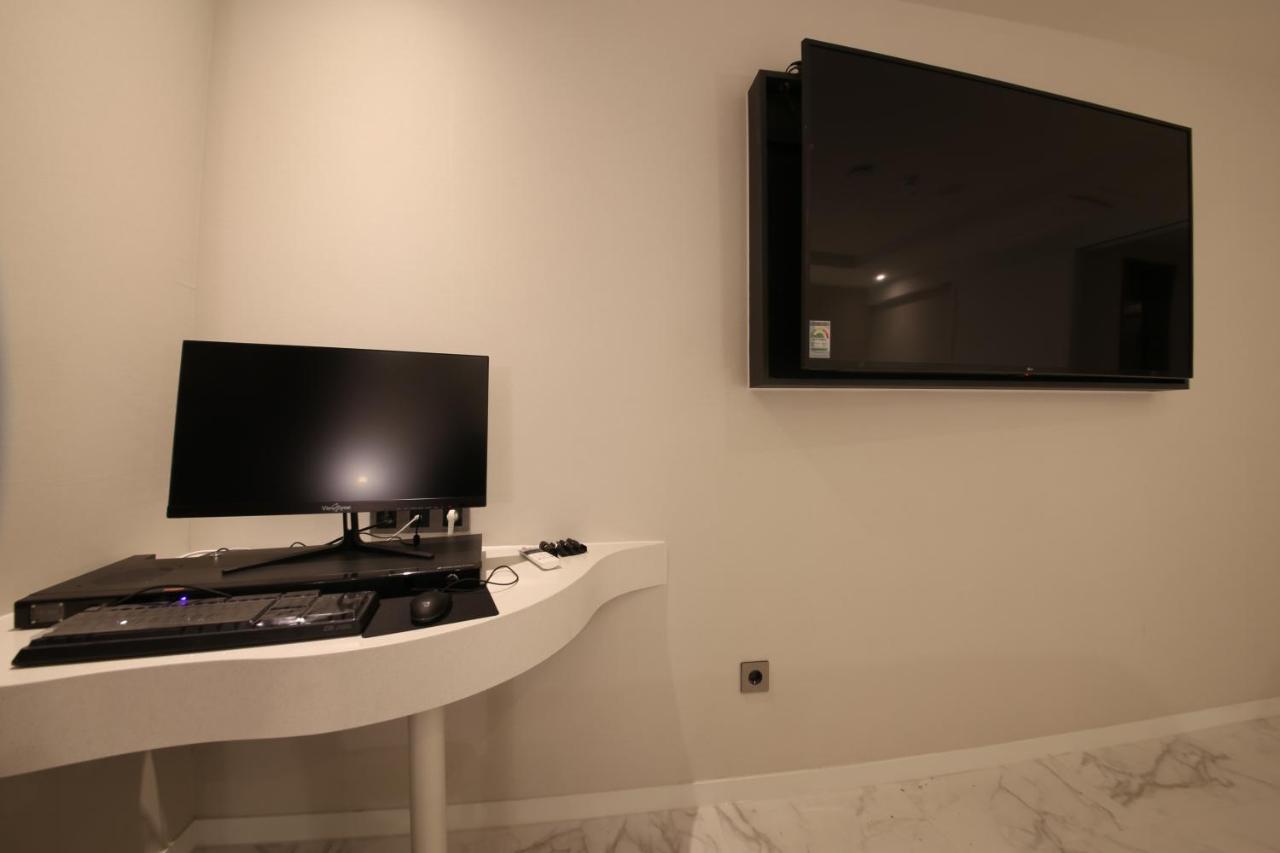 Zam101 Hotel Gimhae Экстерьер фото