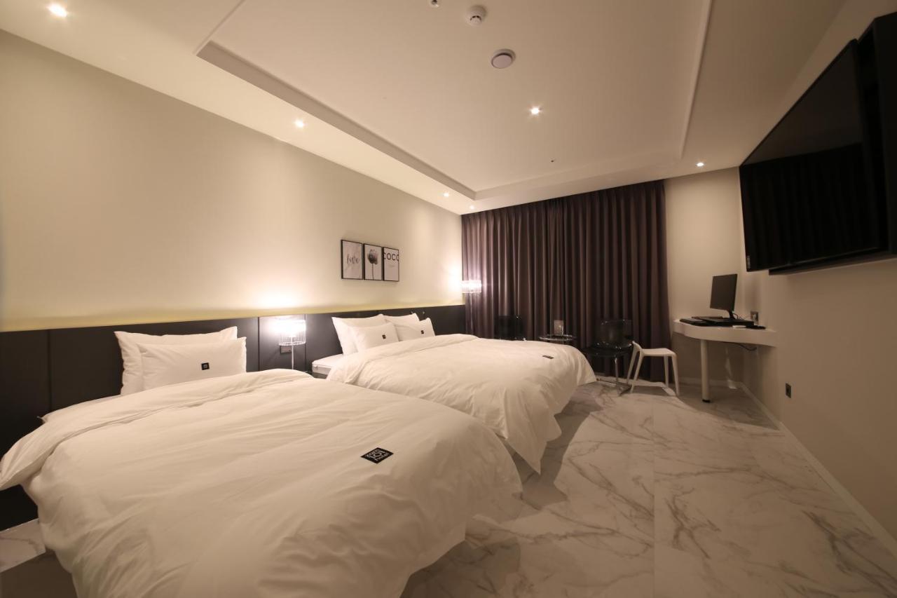 Zam101 Hotel Gimhae Экстерьер фото