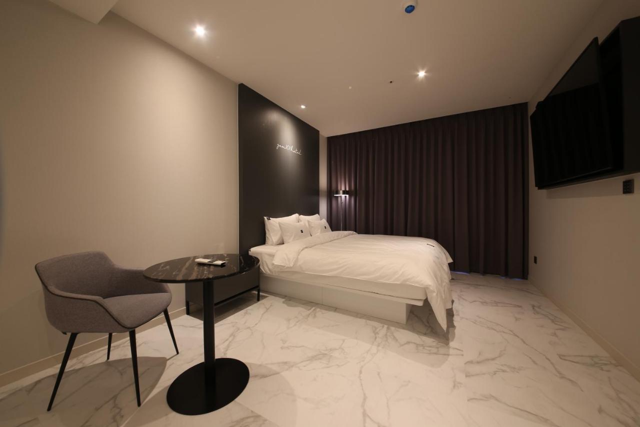 Zam101 Hotel Gimhae Экстерьер фото