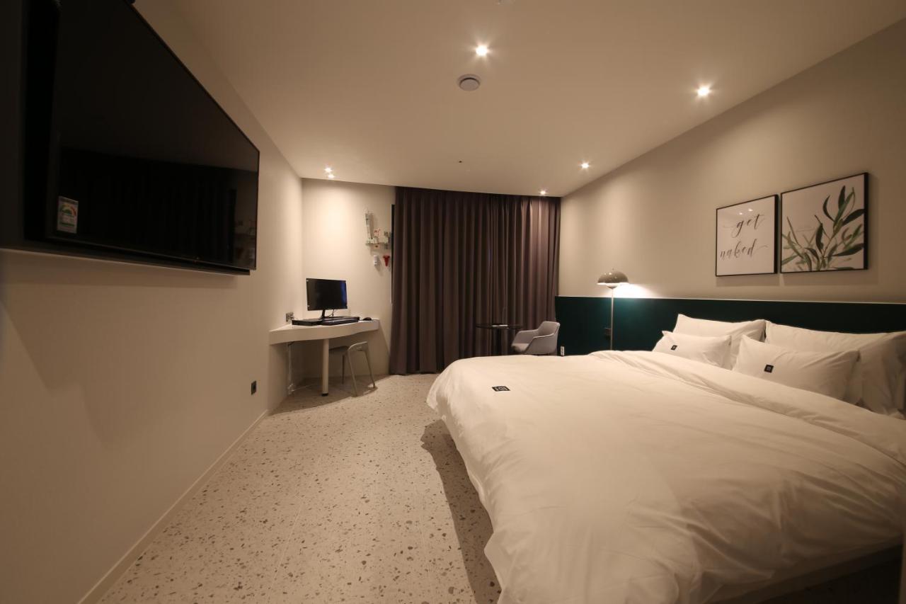 Zam101 Hotel Gimhae Экстерьер фото