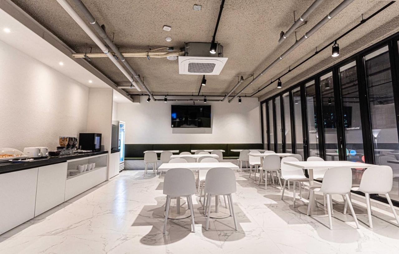 Zam101 Hotel Gimhae Экстерьер фото