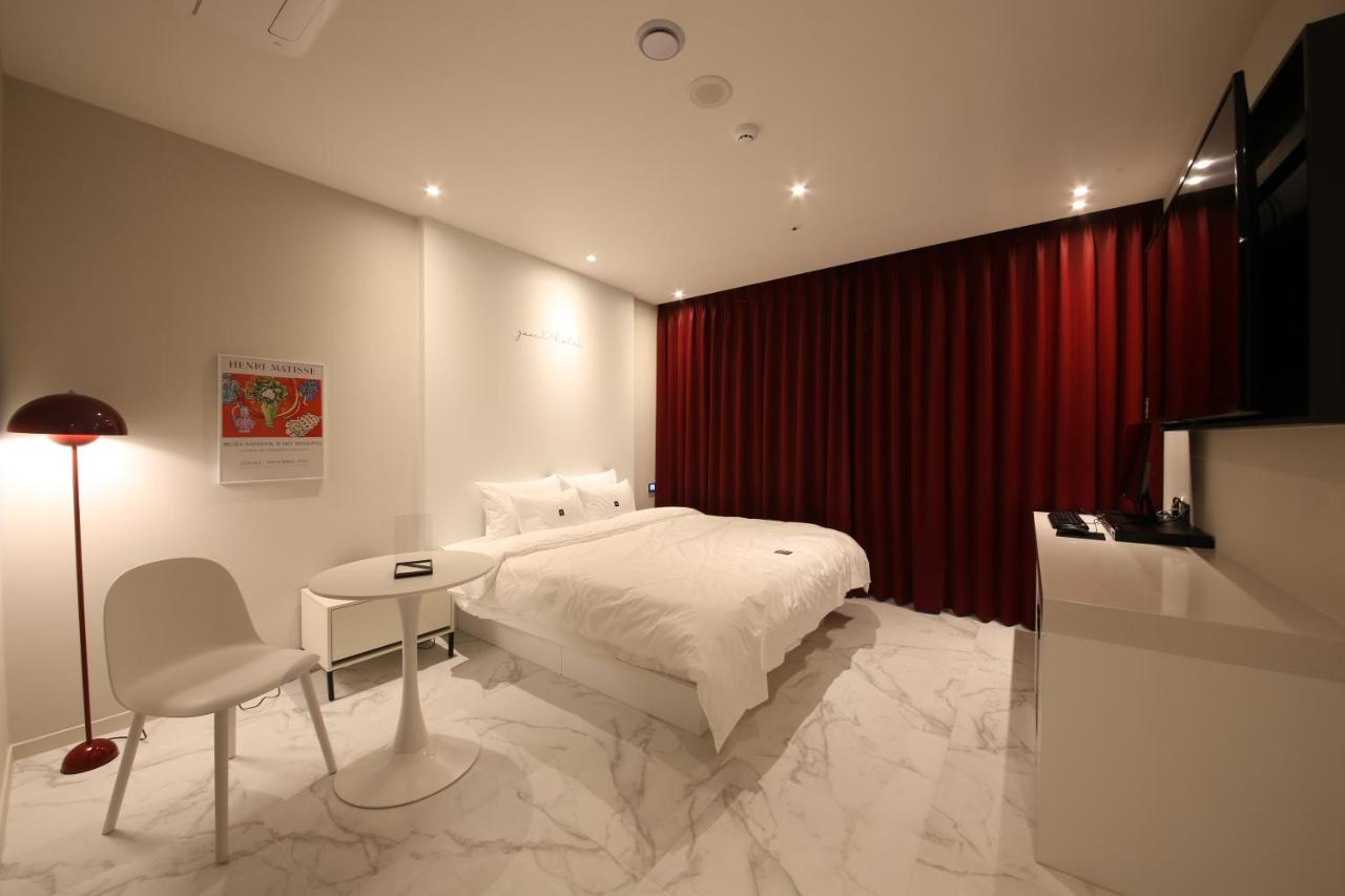 Zam101 Hotel Gimhae Экстерьер фото