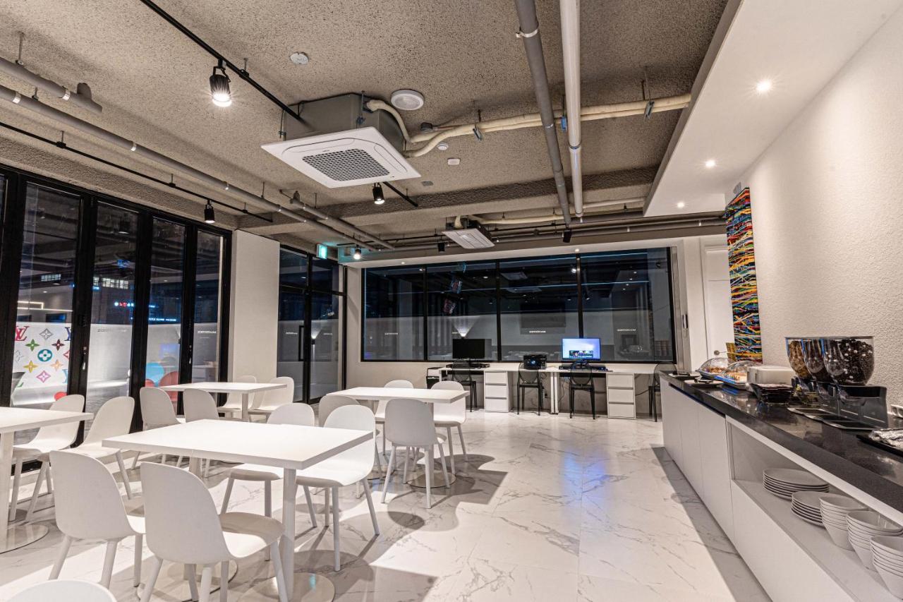 Zam101 Hotel Gimhae Экстерьер фото