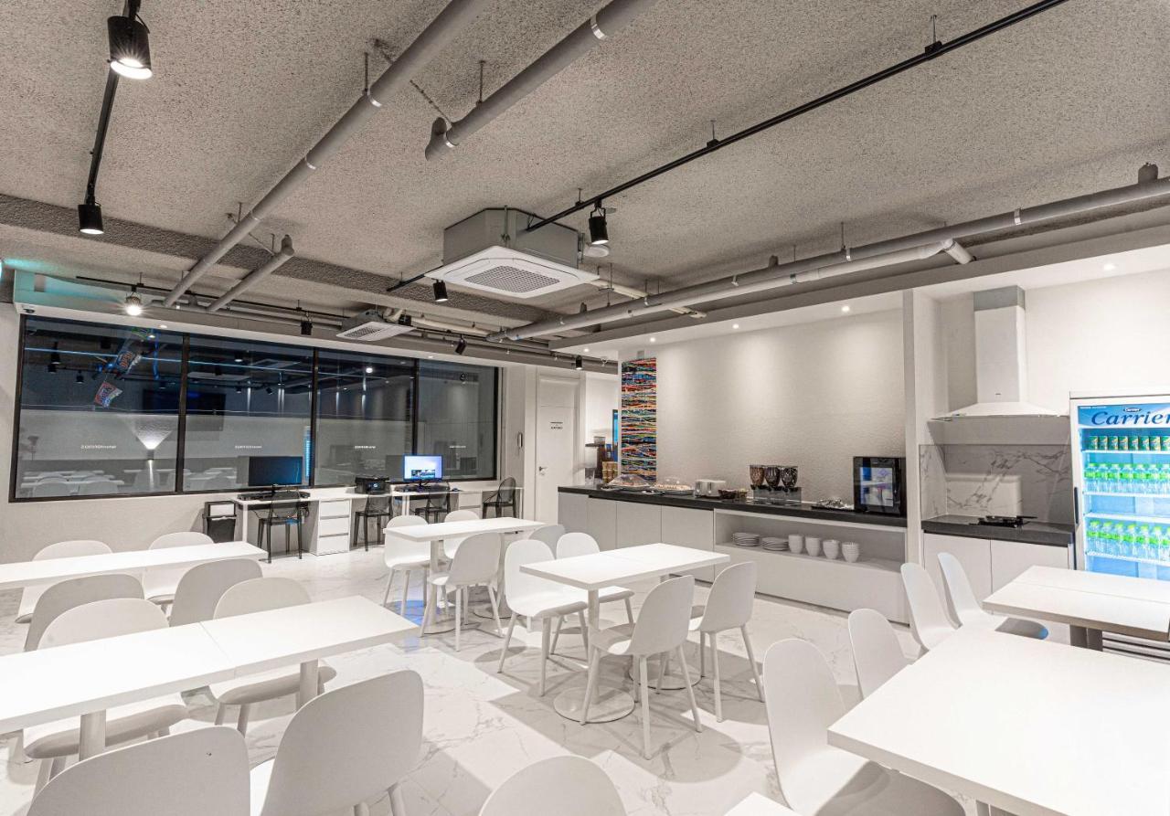 Zam101 Hotel Gimhae Экстерьер фото
