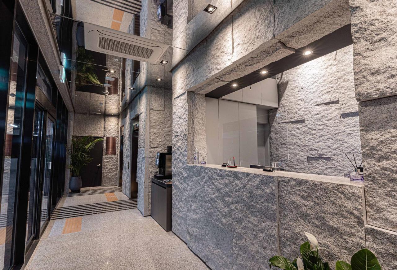 Zam101 Hotel Gimhae Экстерьер фото